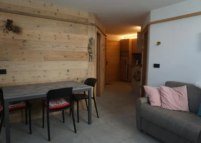 - Adri Apartment, Facing The Stelvio Slope Апартаменты