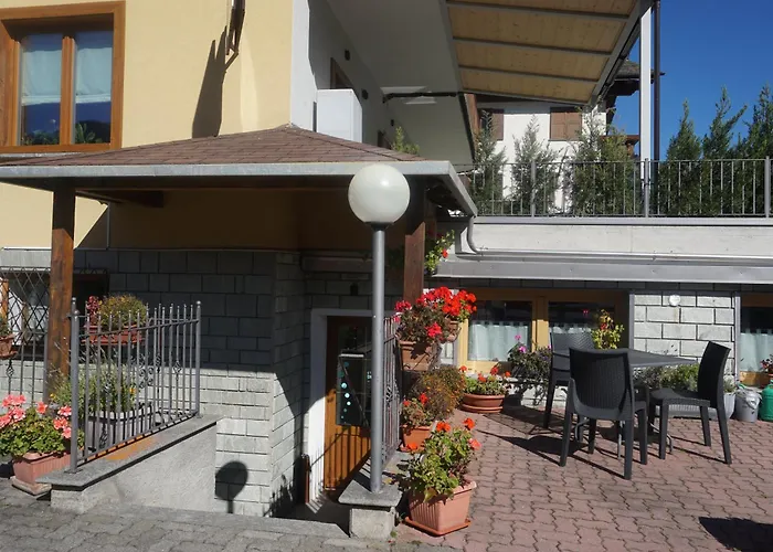 - Adri Apartment, Facing The Stelvio Slope Апартаменты Бормио